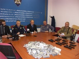 Slika PU_VS/Droga/tablete i pistolji/naslovna.JPG